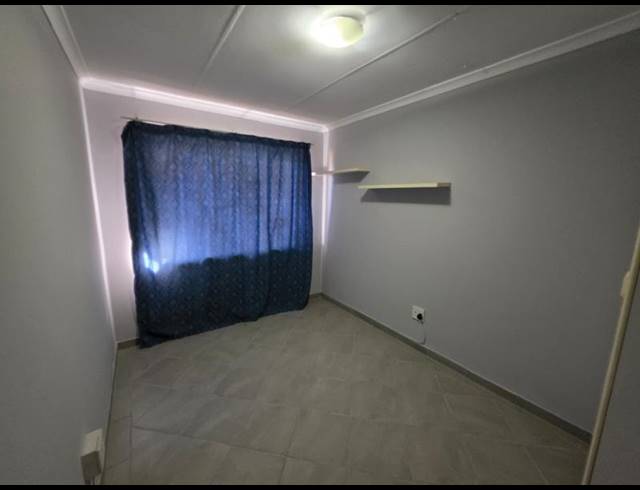 3 BEDROOM SIMPLEX FOR SALE IN MALVERN